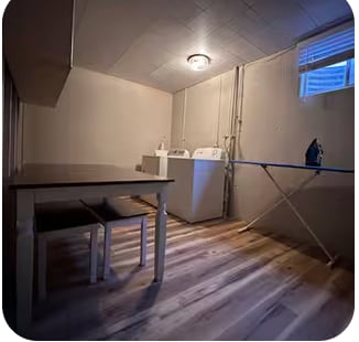 Lavandería - 928 W Lake St