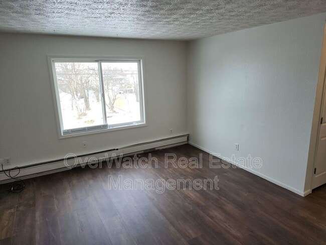 Photo - 821 E 12th Ave