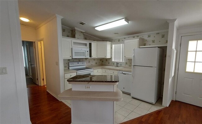 Photo - 2346 Druid Rd