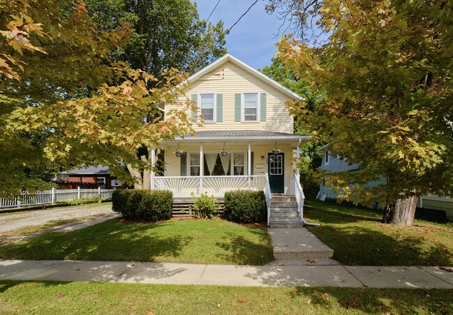 Photo - 244 5th St
