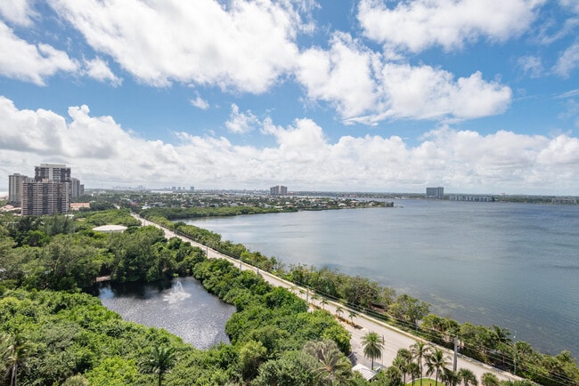 Photo - 5080 N Ocean Dr Unit 14d
