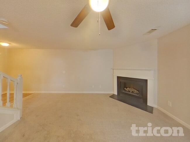 Photo - 7913 Four Oaks Ct