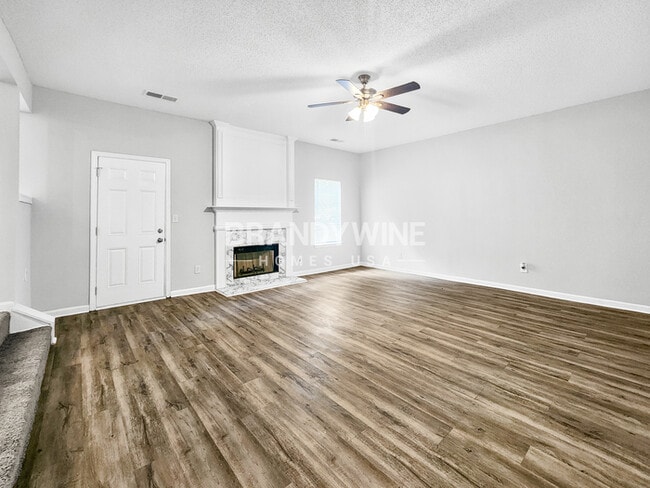 Photo - 773 Asbury Way