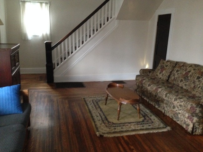 Photo - 625 Locust St