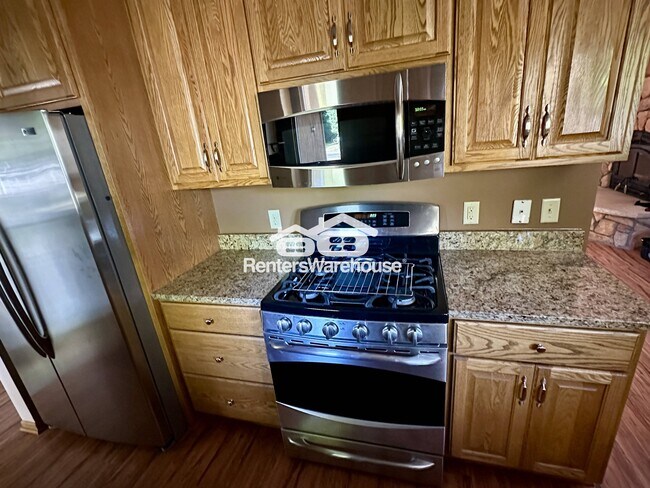 Photo - 4933 Crestview Rd