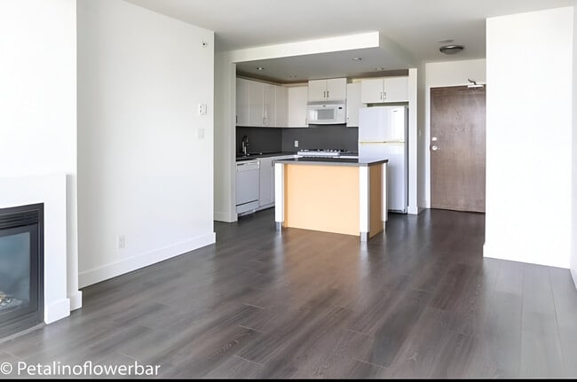 Photo - 155 1st St W Unit 1009