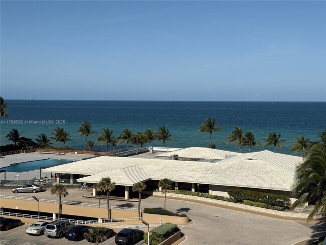 Building Photo - 1980 S Ocean Dr Unit 6K Rental