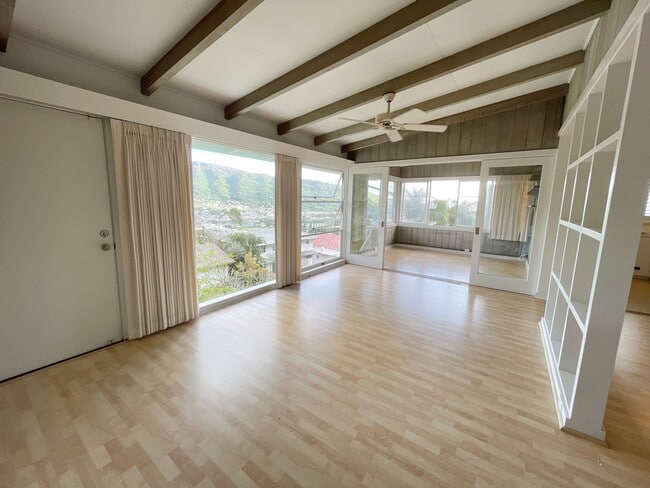 Photo - N116ach (REOM) Unit A