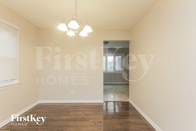 Photo - 454 Springfield St