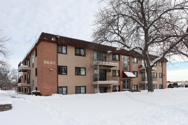 Photo - Sterling Square Apartments