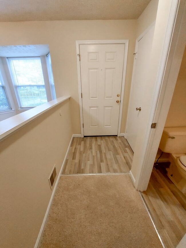 Photo - Beautiful 2BR 2BA Townhouse in Germantown ...