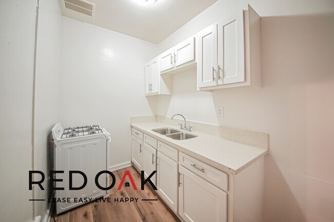 Photo - ~1 Month FREE~ Welcoming Studio with Beaut... Unidad 205