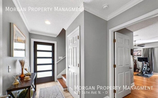 Photo - 400 14th Ave N