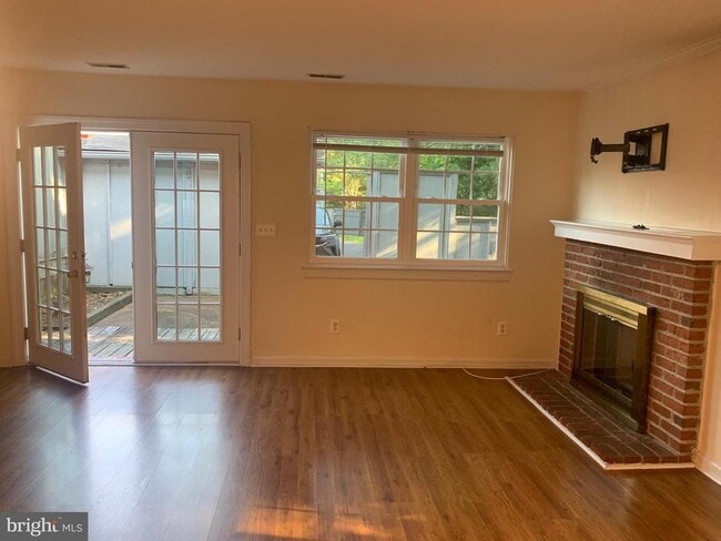 133 Woodlake Dr