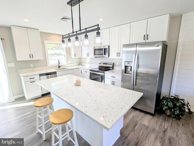 1340 Queen Anne Dr