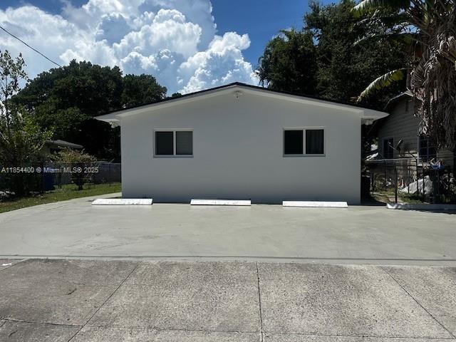 Building Photo - 5700 NW 5th Ave Unit 5702 Rental
