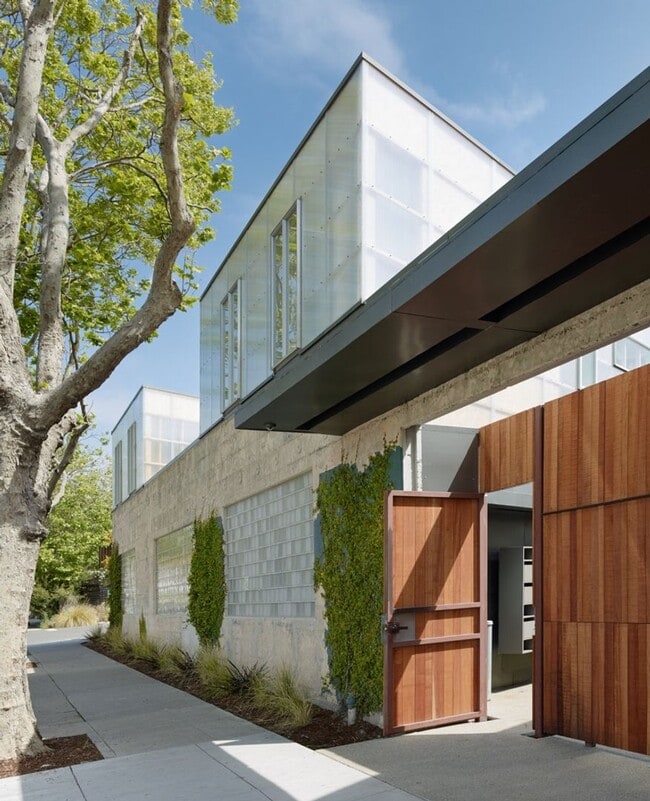 Building Photo - Bright Live-Work Studio  & Tall Ceilings o... Unit 6066