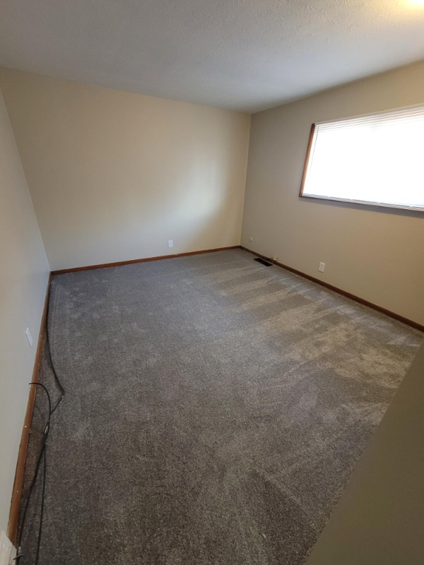 Photo - 319 Pershing Ave NE