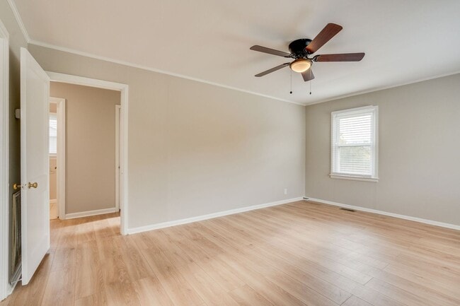 Photo - 2614 Mimosa Ln