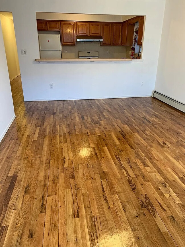 Photo - 121 27th Ave