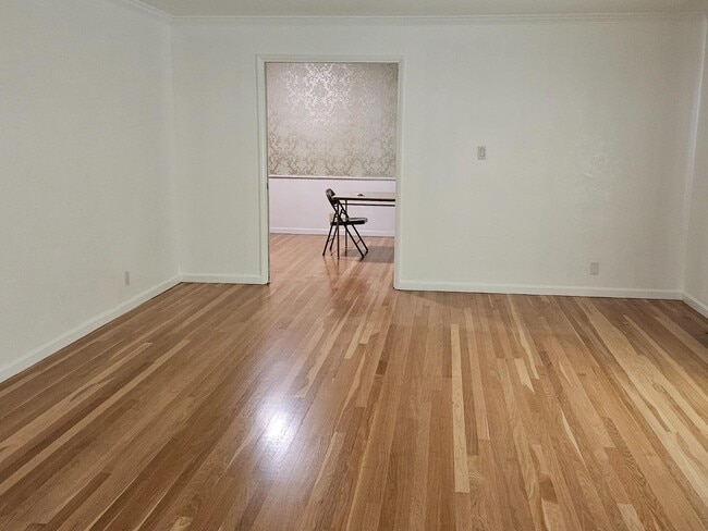 Photo - 1216 W Keats Ave