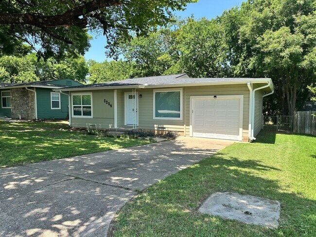 Photo - 1234 S Brazos St