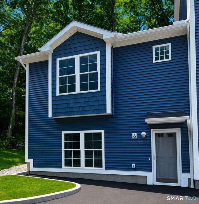 Building Photo - 91 Taft Pointe Unit 6