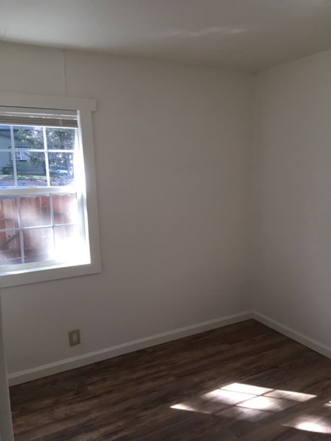 Photo - 1103 Sierra Blvd Unit #B