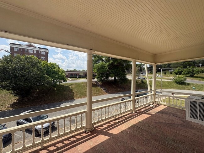 Photo - 883 Mulberry St Unit D