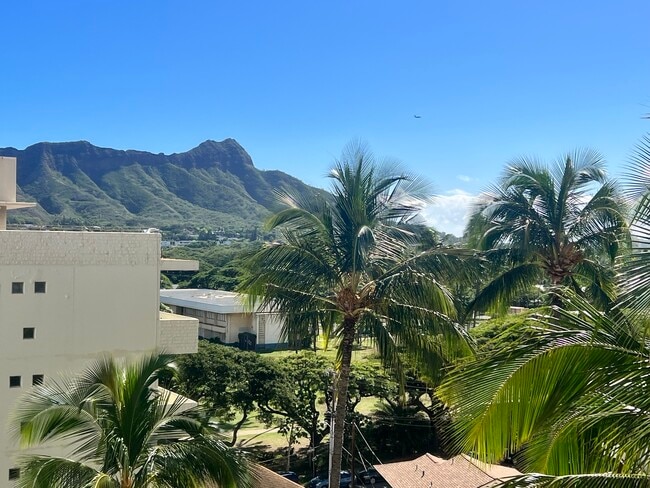 Building Photo - 2609 Ala Wai Blvd Unit 905