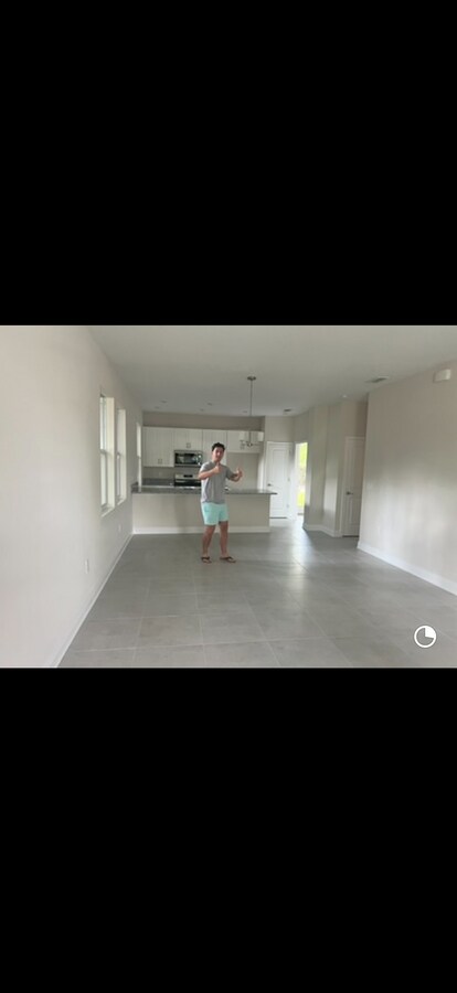 Photo - 1126 Melrose Ave S