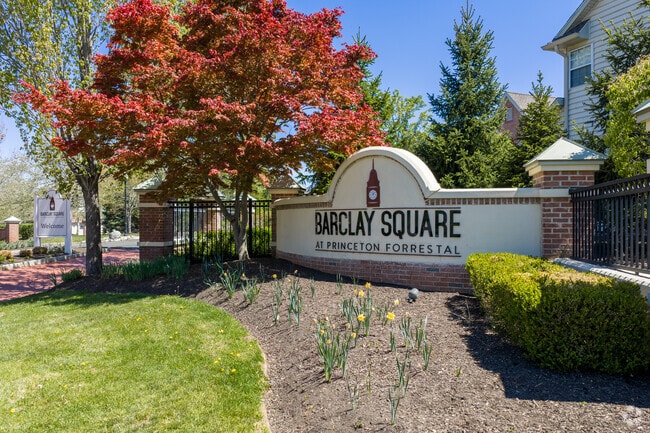 Building Photo - Barclay Square at Princeton Forrestal