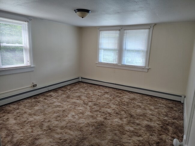 Building Photo - 7 Lutinski Ln Unit # 702