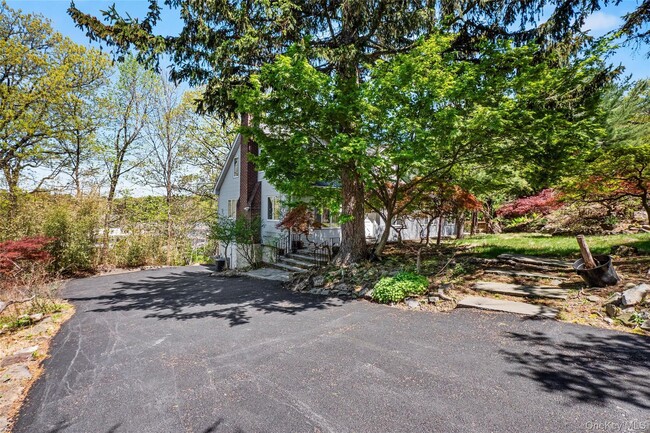 Photo - 515 Mountainview Ave