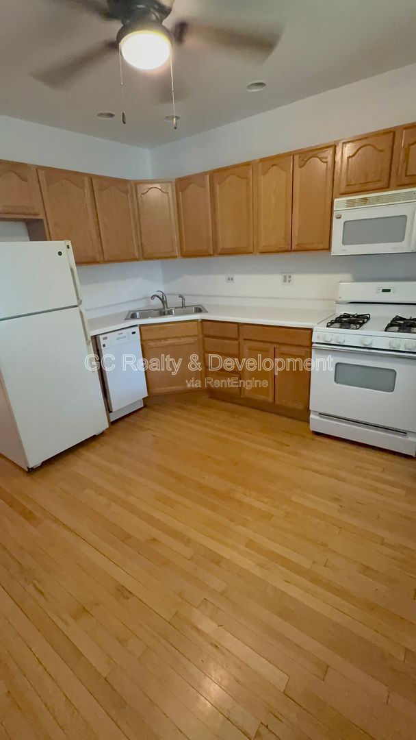 Photo - 2926 N Avers Ave Unidad 1