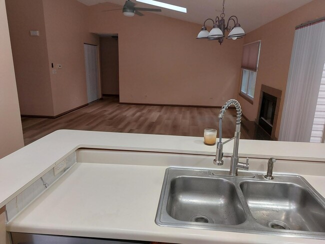 Photo - 709 Dartmouth Dr