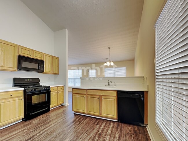 Photo - 3327 Freedom Lndg NW