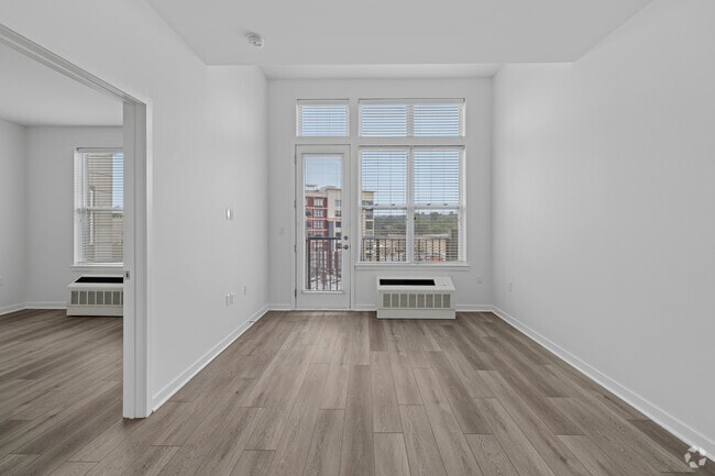 1BR, 1BA - 738SF - Living Room