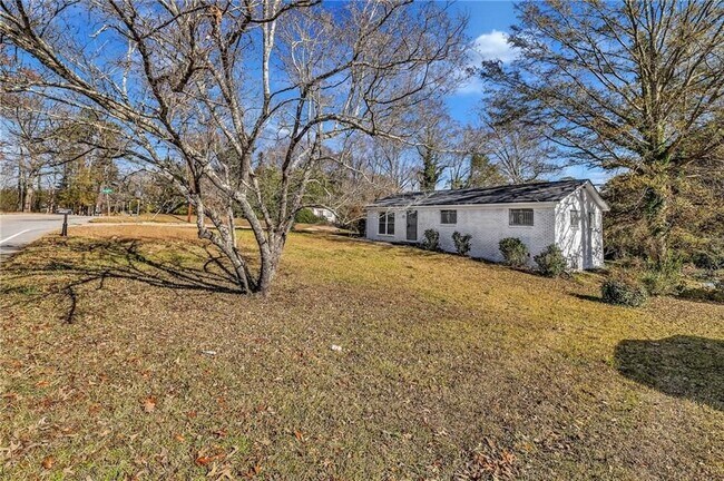 Photo - 2356 County Line Rd SW