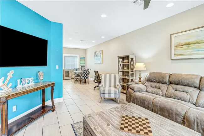 Photo - 14307 Kemps Way