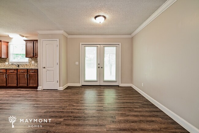 Photo - 313 Chapelwhite Rd
