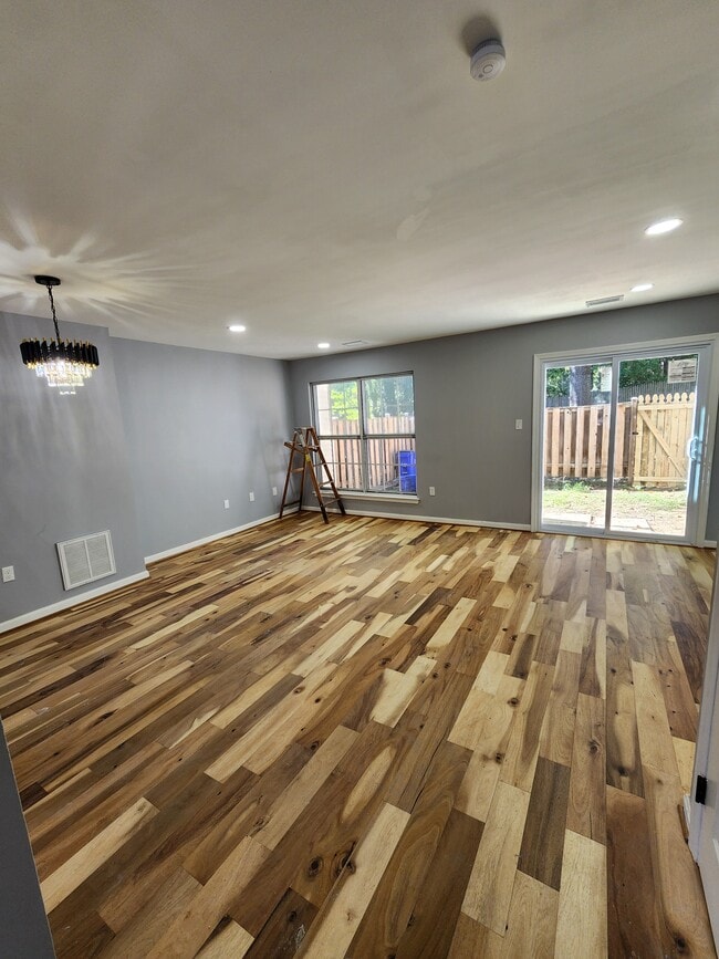 Photo - 14826 London Ln