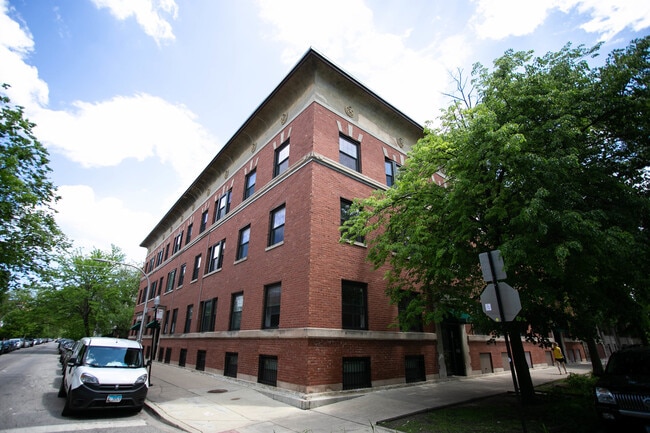 Photo - 3147 W Lyndale St Apartment Unit 1