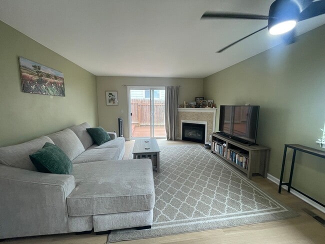 Photo - Cozy and Comfortable 3 Bedroom Home, Close to Everything!