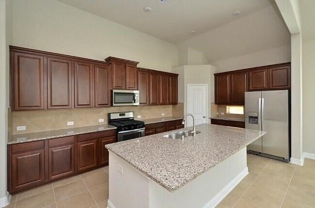 Photo - 16911 Lady Bird Lake Ct