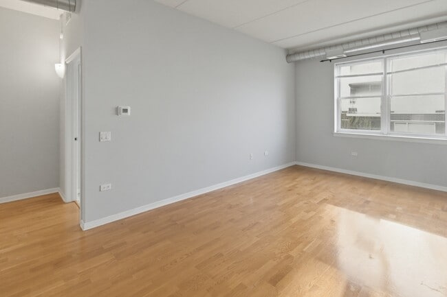 Building Photo - 873 N Larrabee St Unit #  0507