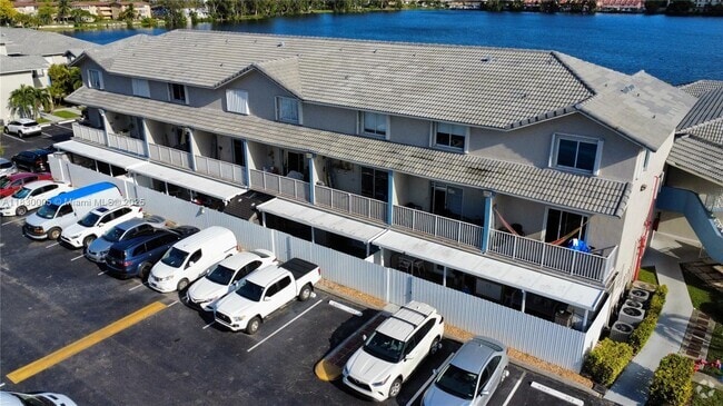 Building Photo - 8360 NW 103rd St Unit 207E Rental