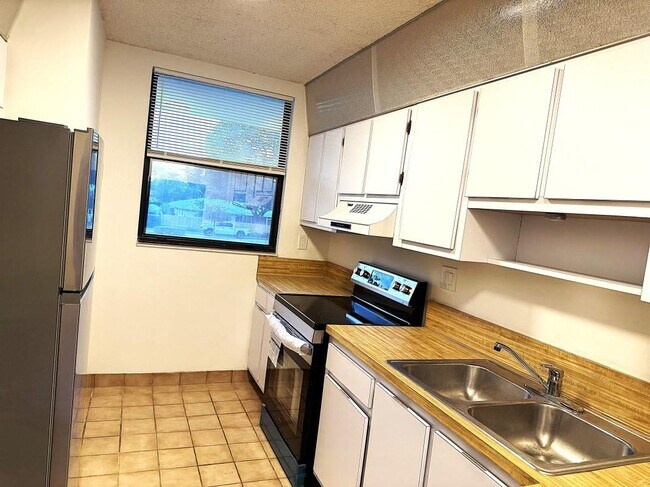 Photo - 8433 Forest Hills Dr Unit 205