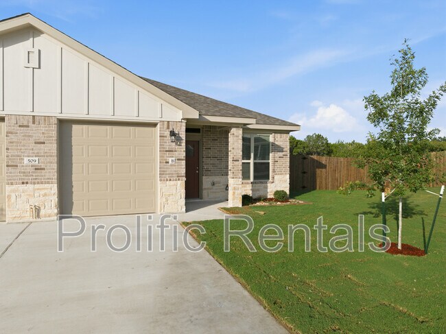 Photo - 509 Adley Ave