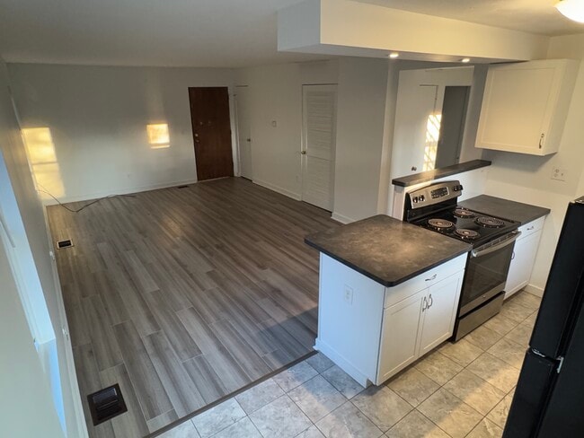 Photo - 349 Broadway Unit 3